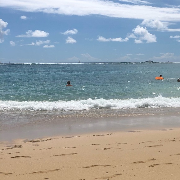 Meet your Posher, Joyce - Picture 2 of 6